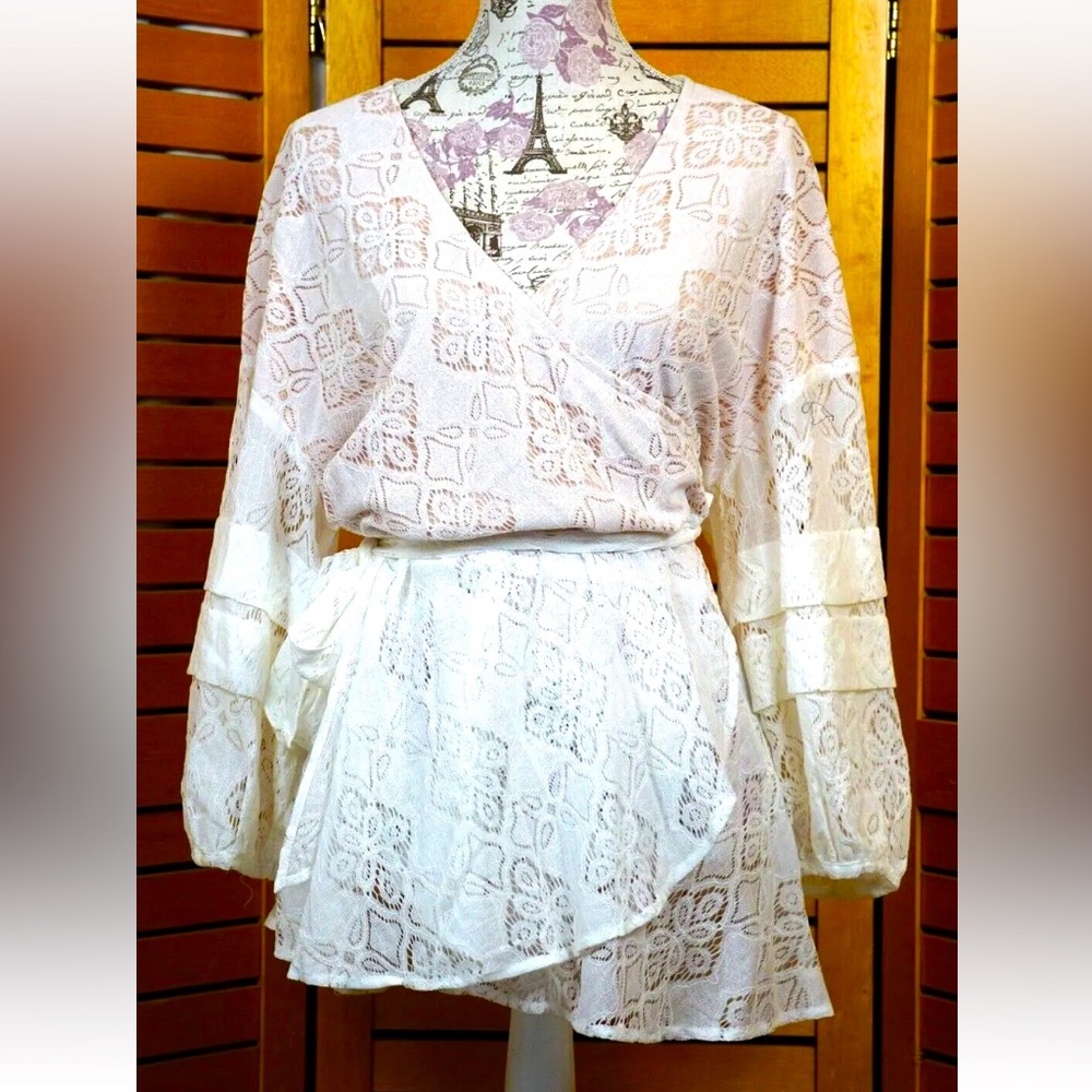 Suzanne Betro Womens Shirt 2X White lightweight Lacey Wrap Tunic Blouse